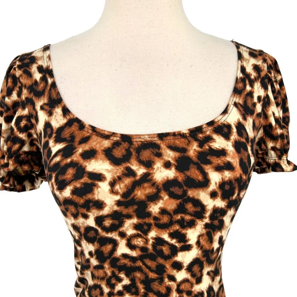 One by One Leopard Print Puff Sleeve Scoop Neck Top Dark Brown Cream Medium NWT